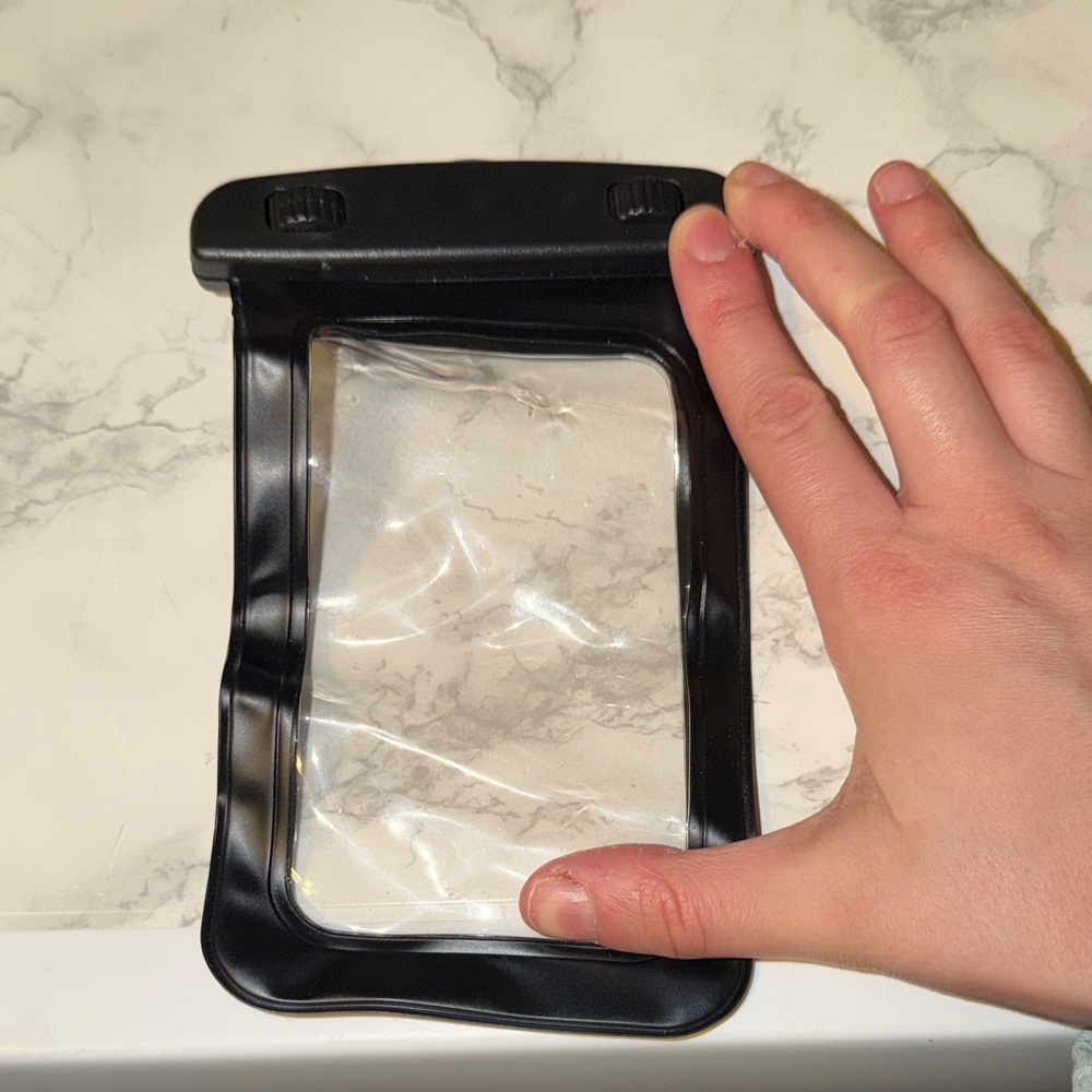Black Waterproof iPhone 6 Pouch